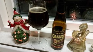 4. december. Nissen havde i torsdags bragt mig en af mine favoritøl, så der var god grund til at glædes. En rigtig lækker sur øl, som jeg aldrig bliver træt af.